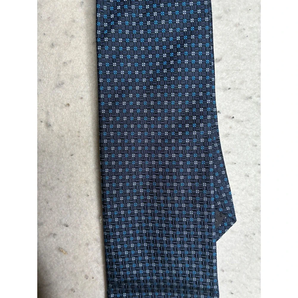 Hugo Boss Mens Silk Tie Navy Blue Geometric Micro Pattern Made in Italy 6682